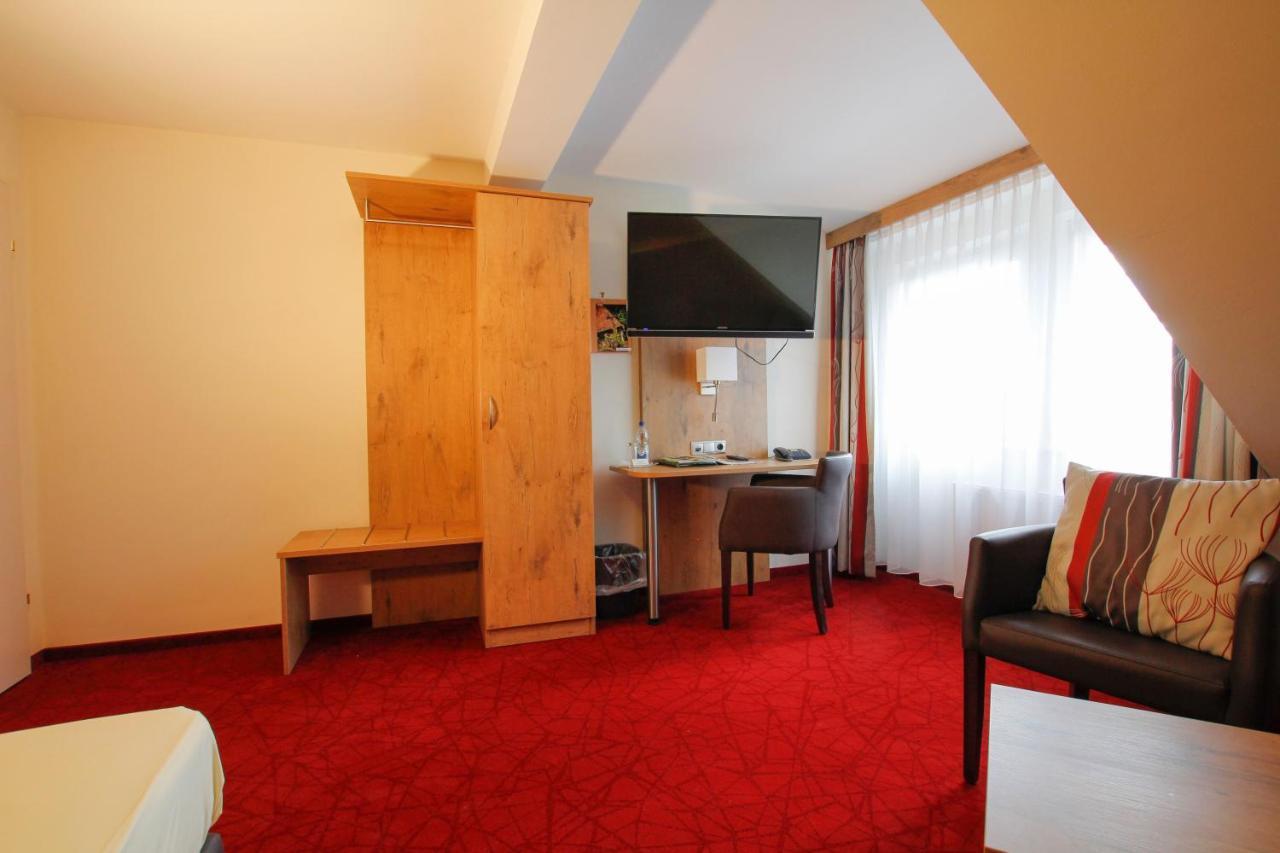 Landhotel Goldener Stern Trautskirchen Εξωτερικό φωτογραφία