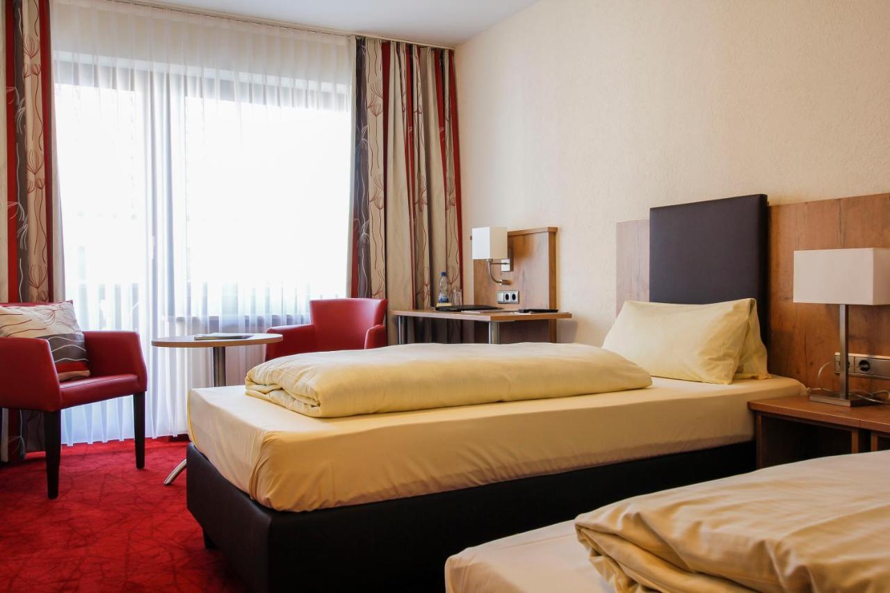 Landhotel Goldener Stern Trautskirchen Εξωτερικό φωτογραφία