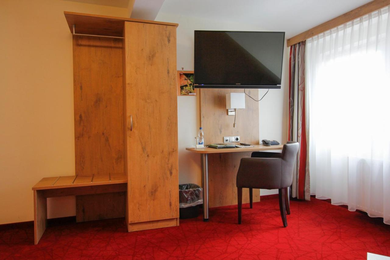 Landhotel Goldener Stern Trautskirchen Εξωτερικό φωτογραφία